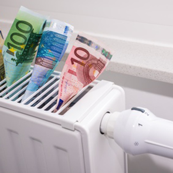 Heizung mit Geldscheinen